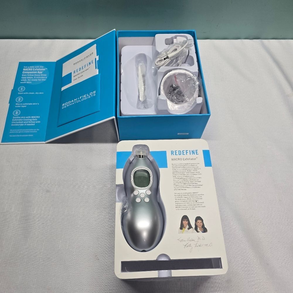 Rodan + Fields macro exfoliator No Cooling Gels